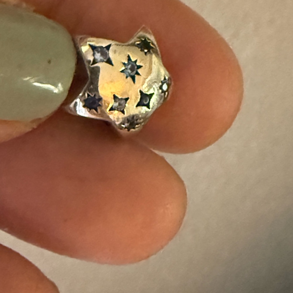 Silver Star-Patterned Ring - image 1